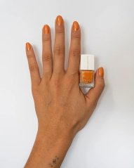 Bold - Kia Charlotta